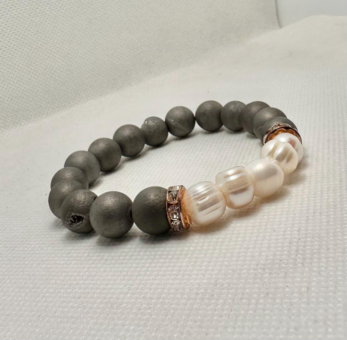 Silver Gray Druzy Agate & Freshwater Pearl Bracelet