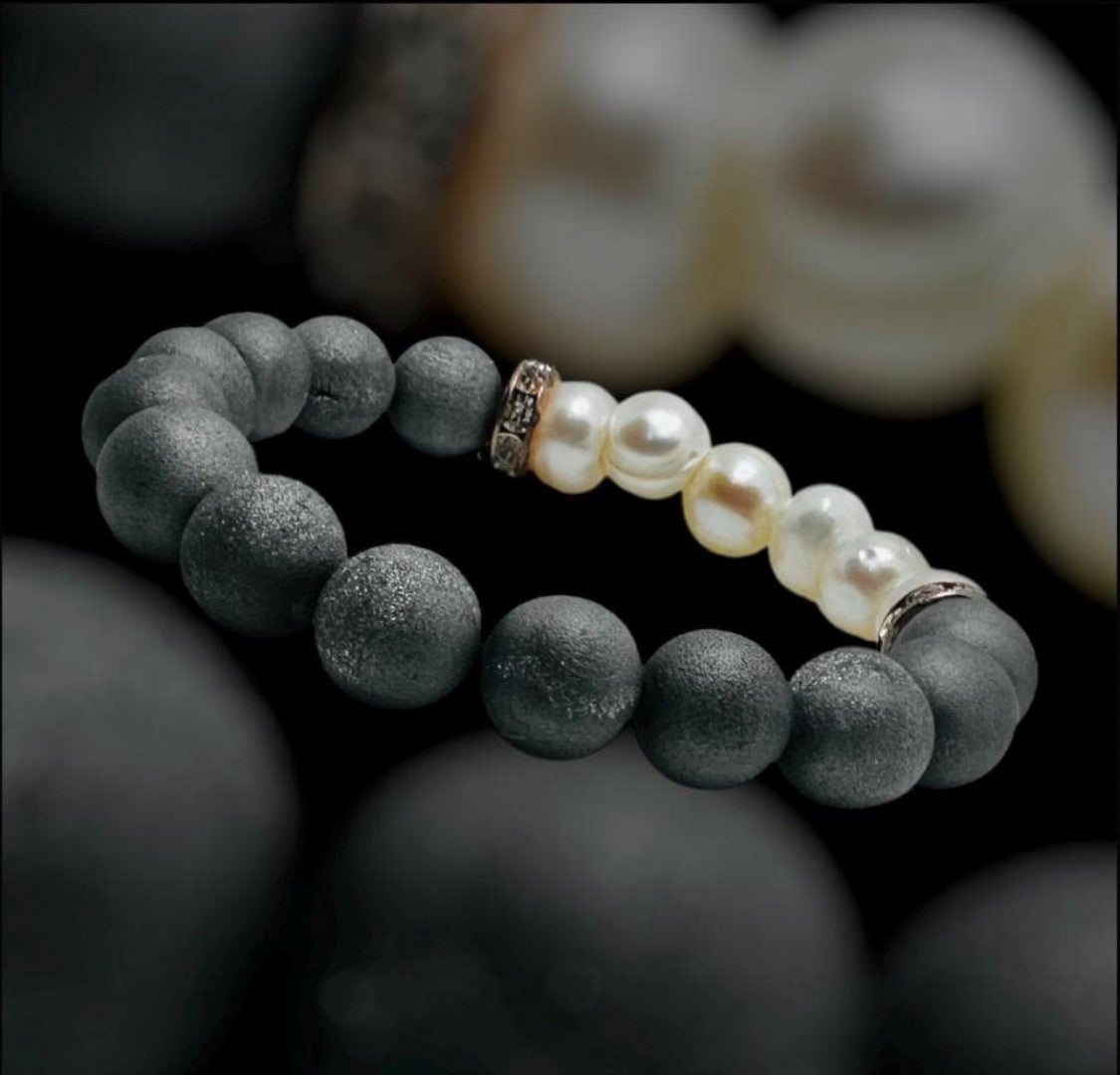 Silver Gray Druzy Agate & Freshwater Pearl Bracelet